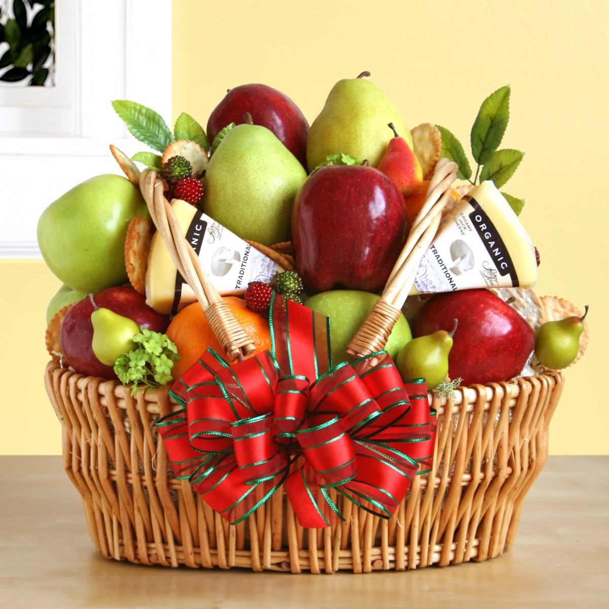 10 Collection Gift Basket Ideas For Random Person